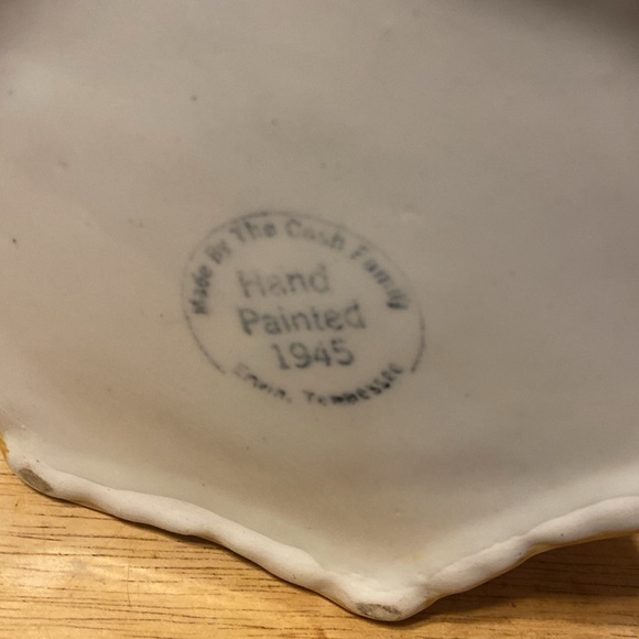 Cash family Tennessee pottery pitcher - Picture 5 of 5